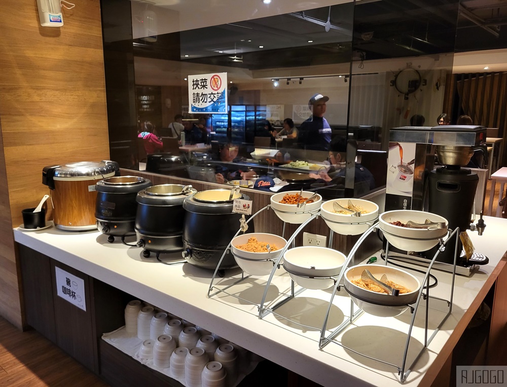 2026嘉義住宿 Hotel Hi 垂楊店 早餐、停車場、雙人房 嘉義飯店