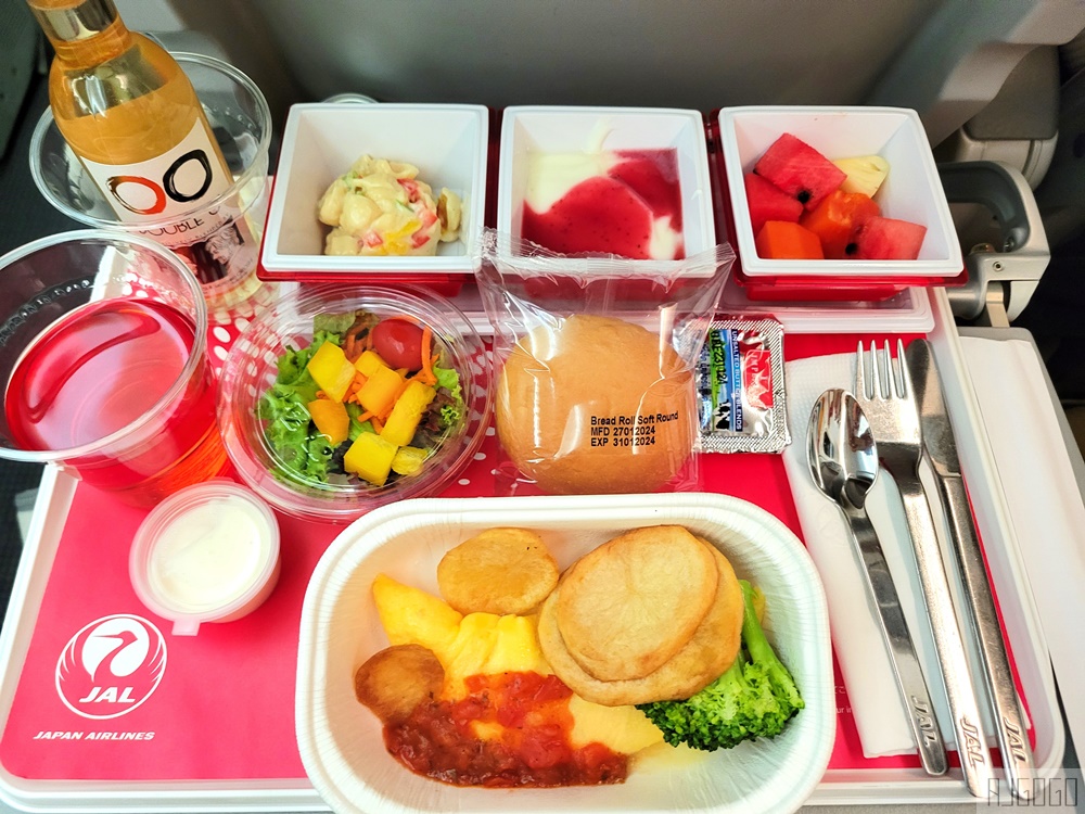 日本航空 曼谷-大阪關西 日航787-8經濟艙飛機餐 開箱JL728