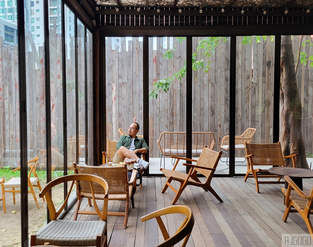 2026曼谷美食 曼谷咖啡廳推薦 THE WOOD LAND 森林系咖啡館 BTS On Nut站旁 泰國旅遊