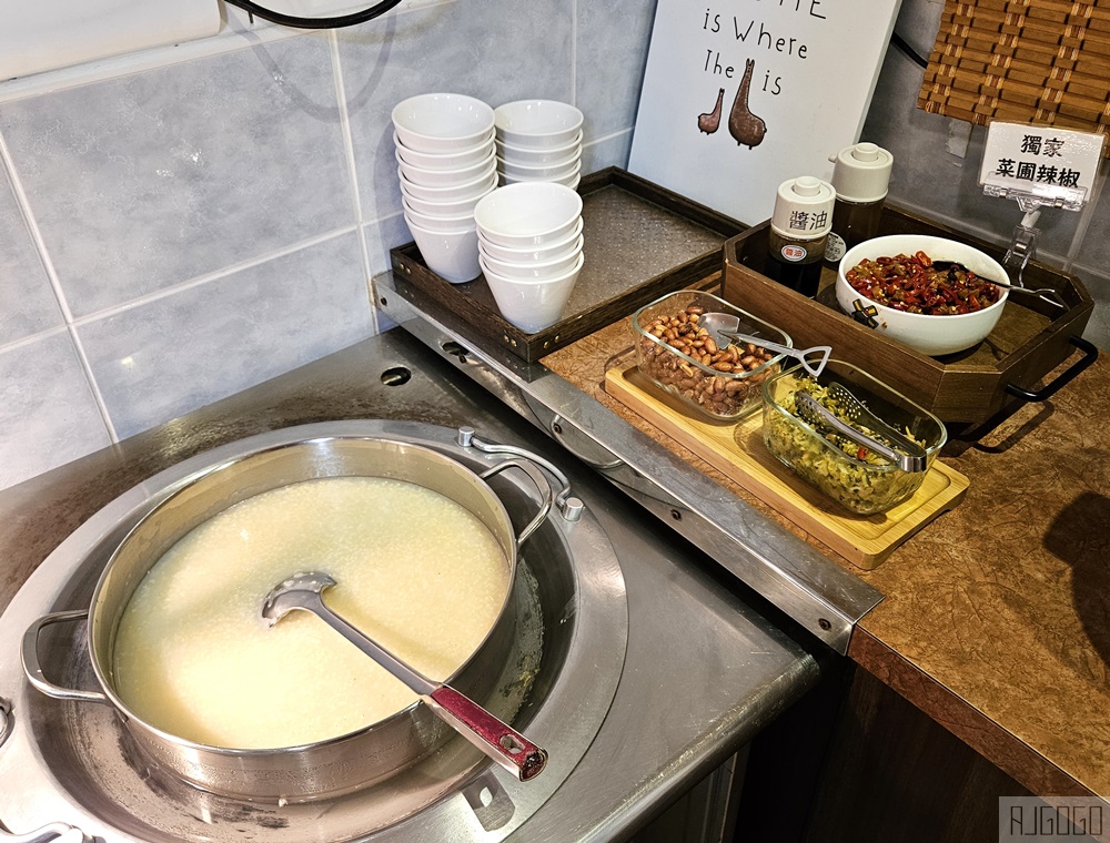 台東美食 歐拉蔬食館 素食吃到飽 家庭口味的素食料理
