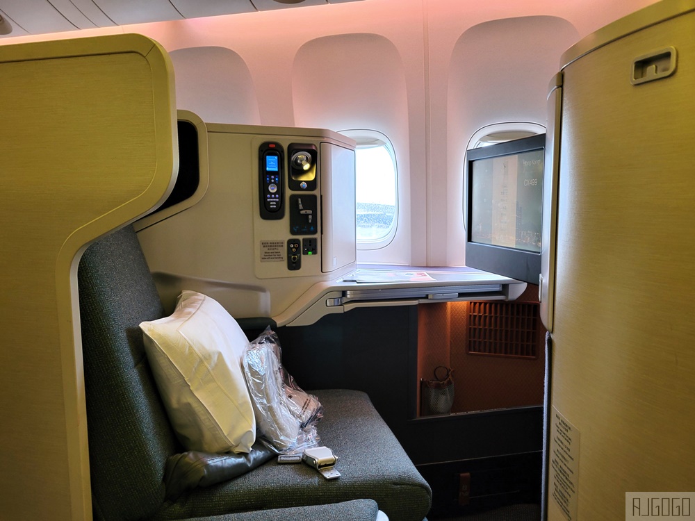 國泰航空商務艙 台北桃園-香港 A330商務艙飛機餐