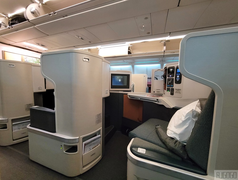 國泰航空評價 A330-300商務艙飛機餐 香港HKG-曼谷BKK 開箱CX617