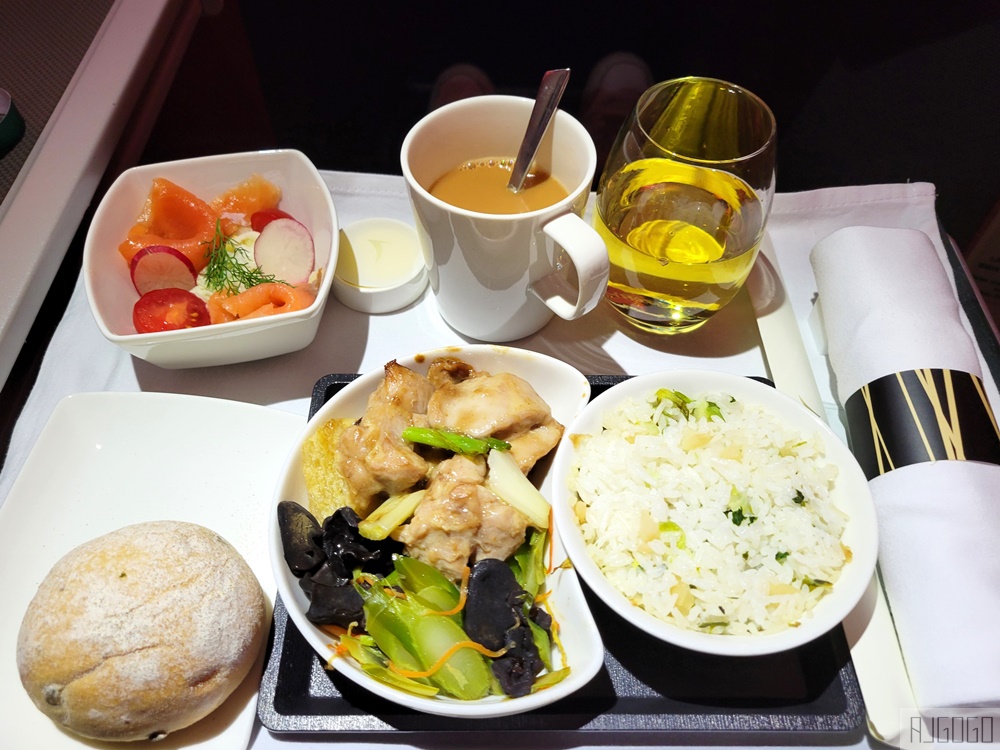 國泰航空評價 A330-300商務艙飛機餐 香港HKG-曼谷BKK 開箱CX617