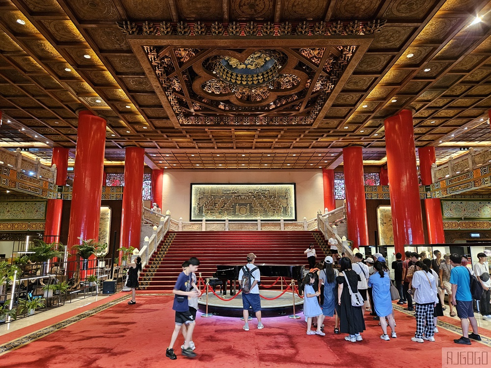 已歇業 台北美食 第一夫人咖啡 台北景觀咖啡廳 遠眺信義區天際線與松山機場