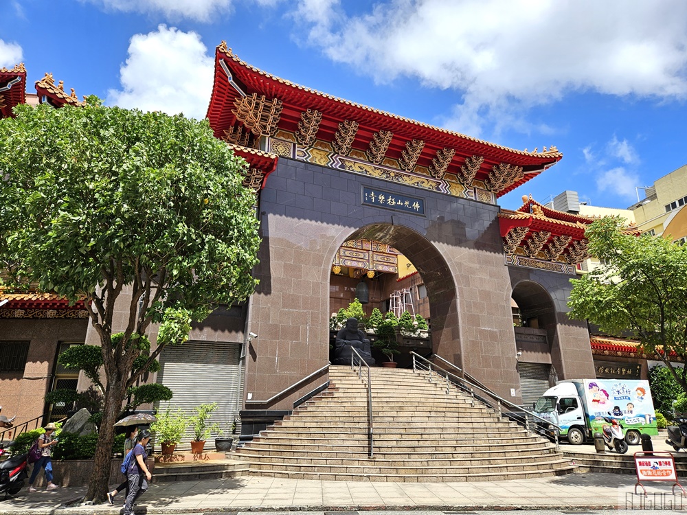 基隆美食 佛光山極樂寺滴水坊 基隆素食推薦 極樂麵 素食版牛肉麵
