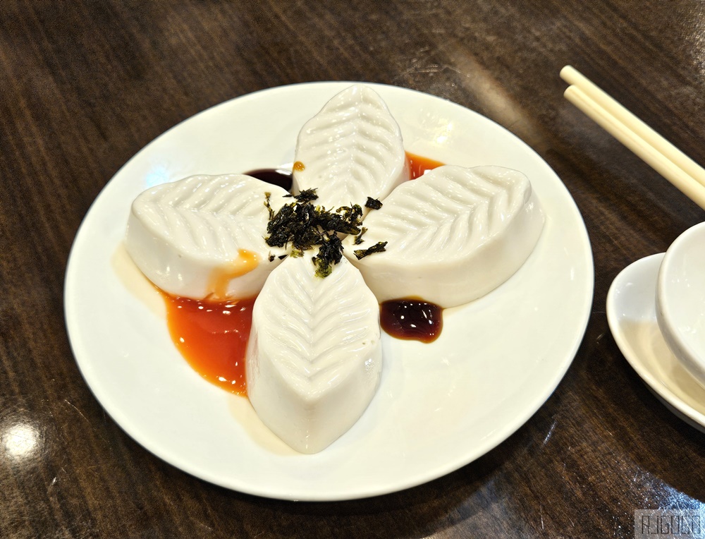 基隆美食 佛光山極樂寺滴水坊 基隆素食推薦 極樂麵 素食版牛肉麵