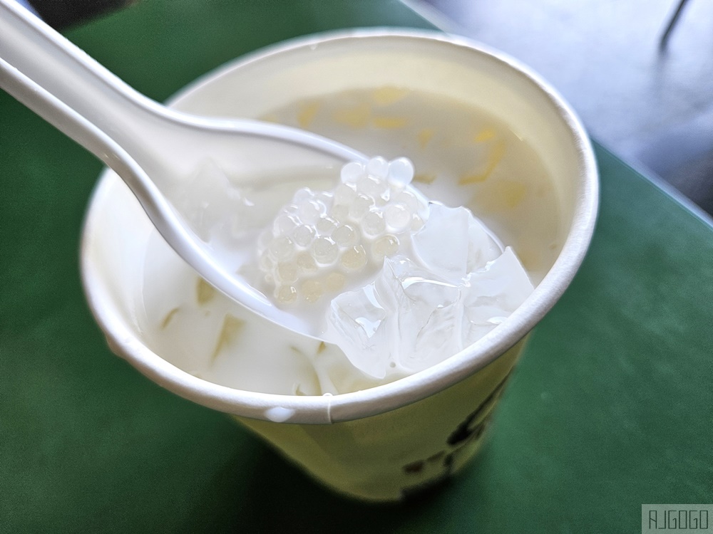 基隆美食 活力站蒟蒻屋 基隆冰店推薦 超大碗綜合剉冰好划算 還有炸雞排喔