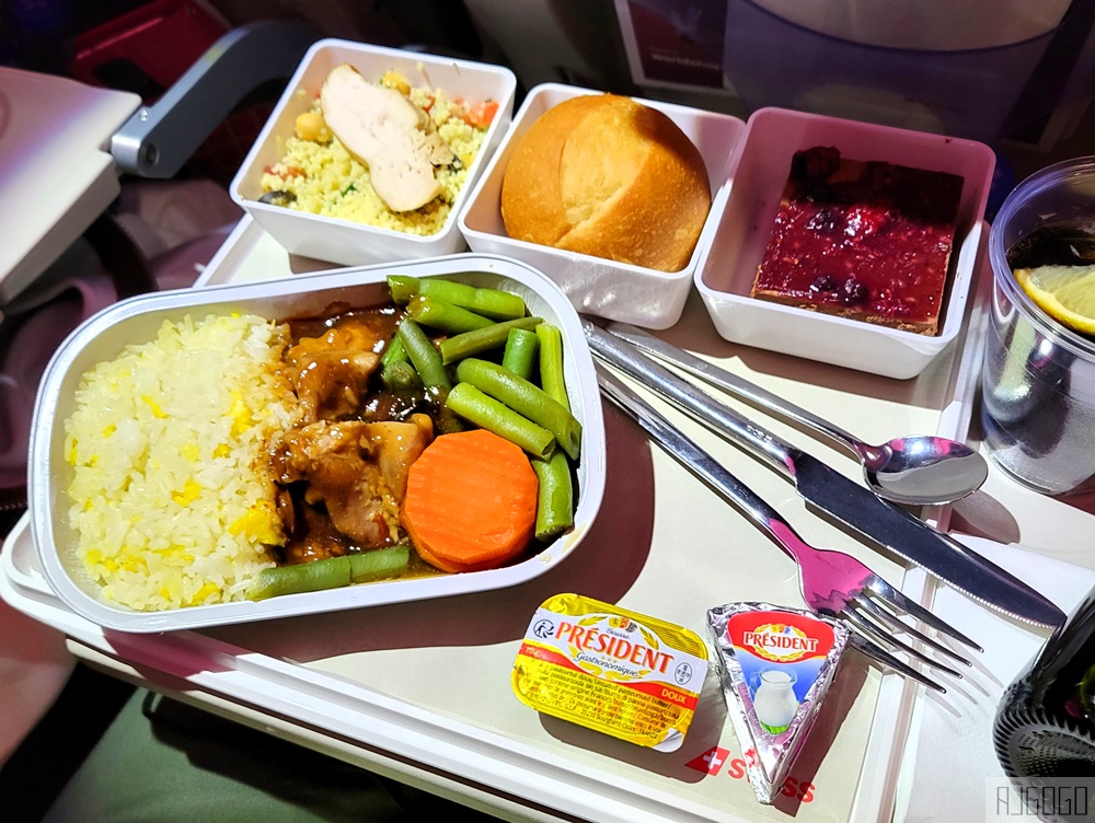 瑞士航空評價 香港HKG-蘇黎世ZRH 經濟艙飛機餐 開箱LX139 瑞士航空評價 香港HKG-蘇黎世ZRH 經濟艙飛機餐 開箱LX139