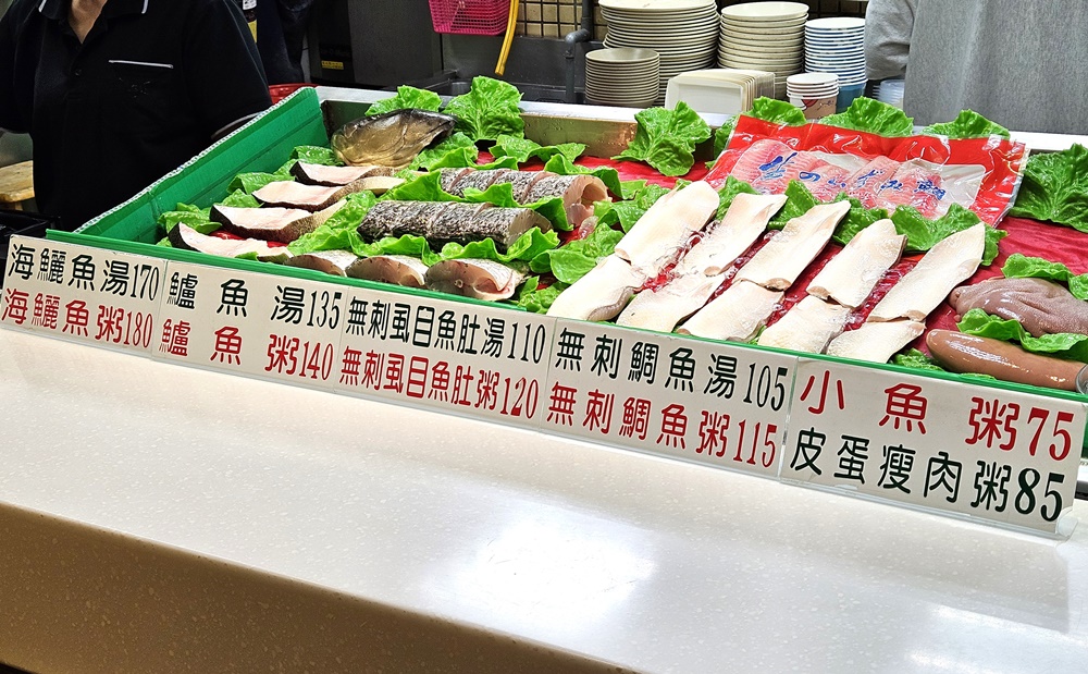 林口長庚紀念醫院美食街 醫學大樓B1 自助餐、飲料店、素食 林口長庚紀念醫院美食街 醫學大樓B1 自助餐、飲料店、素食