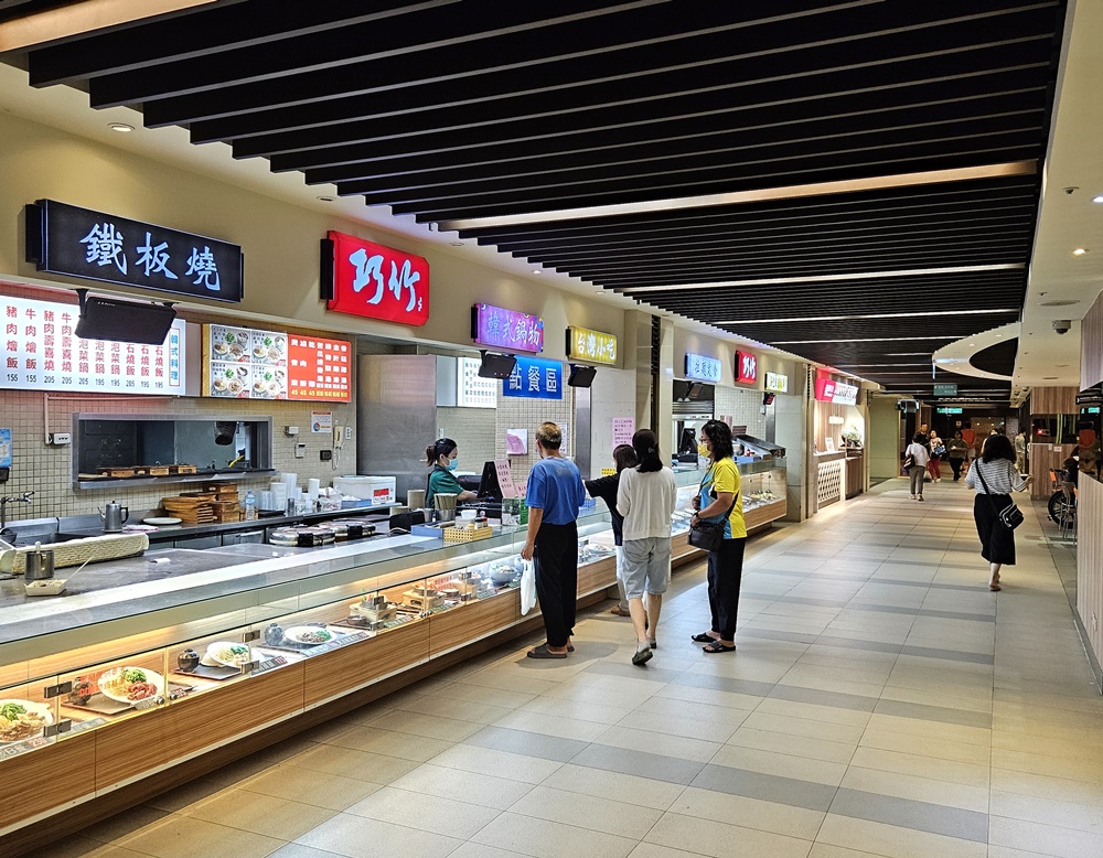 林口長庚紀念醫院美食街 醫學大樓B1 自助餐、飲料店、素食 林口長庚紀念醫院美食街 醫學大樓B1 自助餐、飲料店、素食