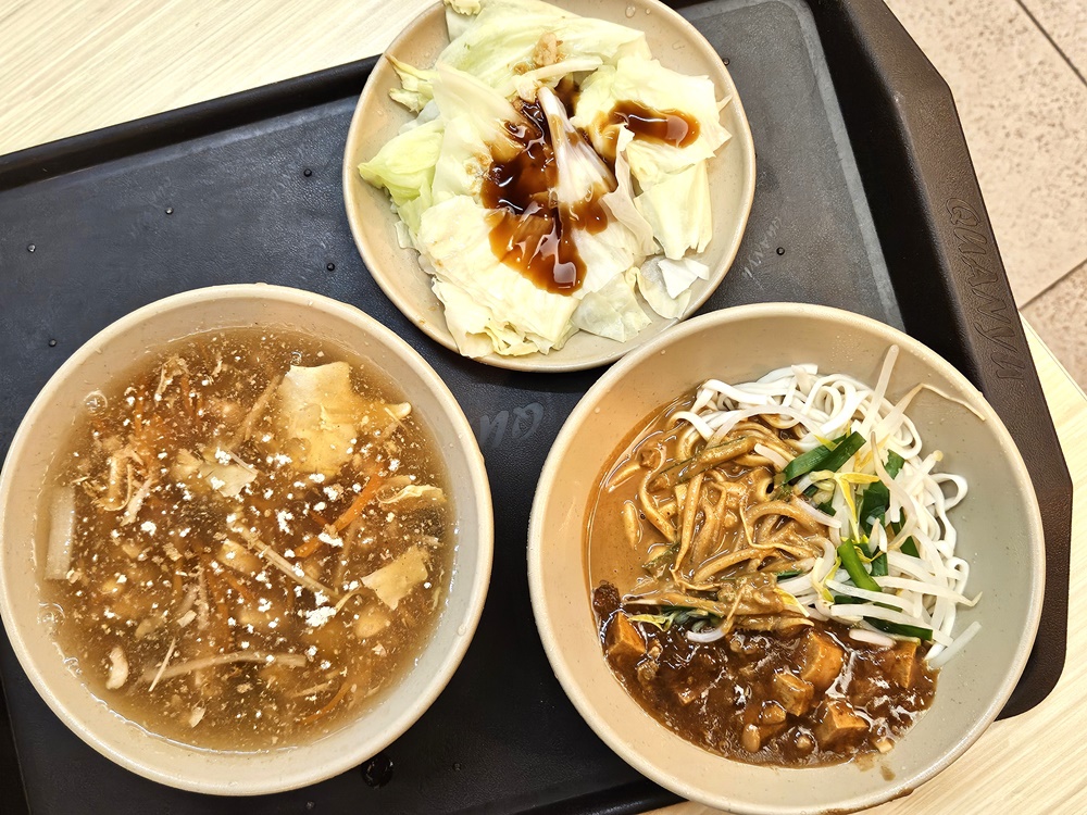 林口長庚紀念醫院美食街 醫學大樓B1 自助餐、飲料店、素食 林口長庚紀念醫院美食街 醫學大樓B1 自助餐、飲料店、素食