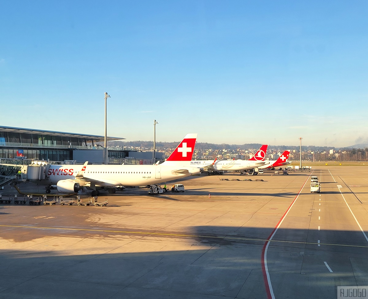 瑞士航空評價 蘇黎世ZRH-上海PVG 經濟艙飛機餐 A340全新改艙 開箱LX188