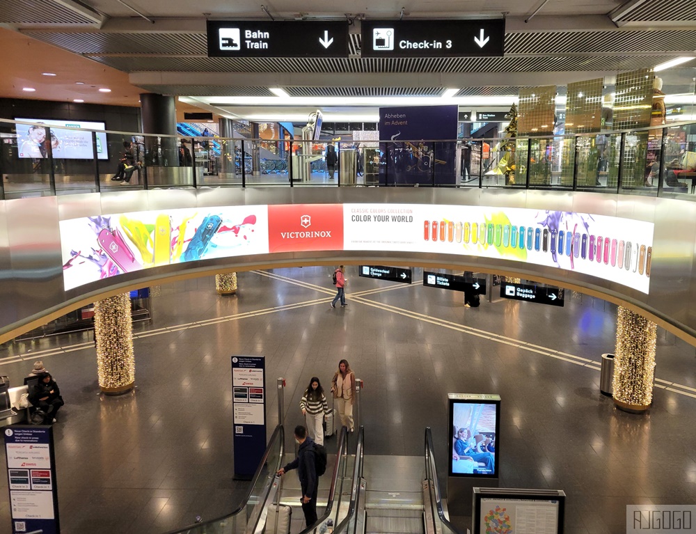 瑞士航空評價 蘇黎世ZRH-上海PVG 經濟艙飛機餐 A340全新改艙 開箱LX188
