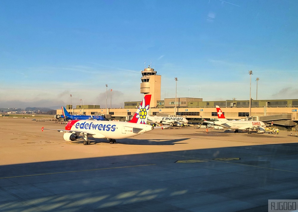 瑞士航空評價 蘇黎世ZRH-上海PVG 經濟艙飛機餐 A340全新改艙 開箱LX188