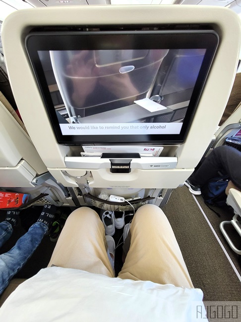 瑞士航空評價 蘇黎世ZRH-上海PVG 經濟艙飛機餐 A340全新改艙 開箱LX188