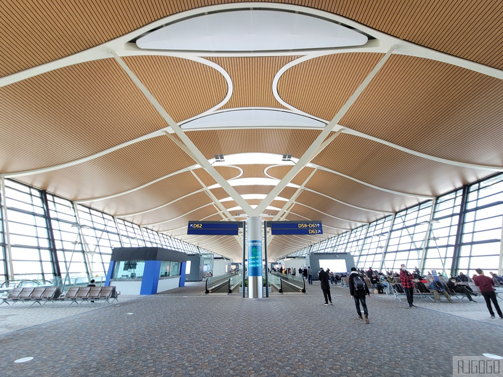 瑞士航空評價 蘇黎世ZRH-上海PVG 經濟艙飛機餐 A340全新改艙 開箱LX188