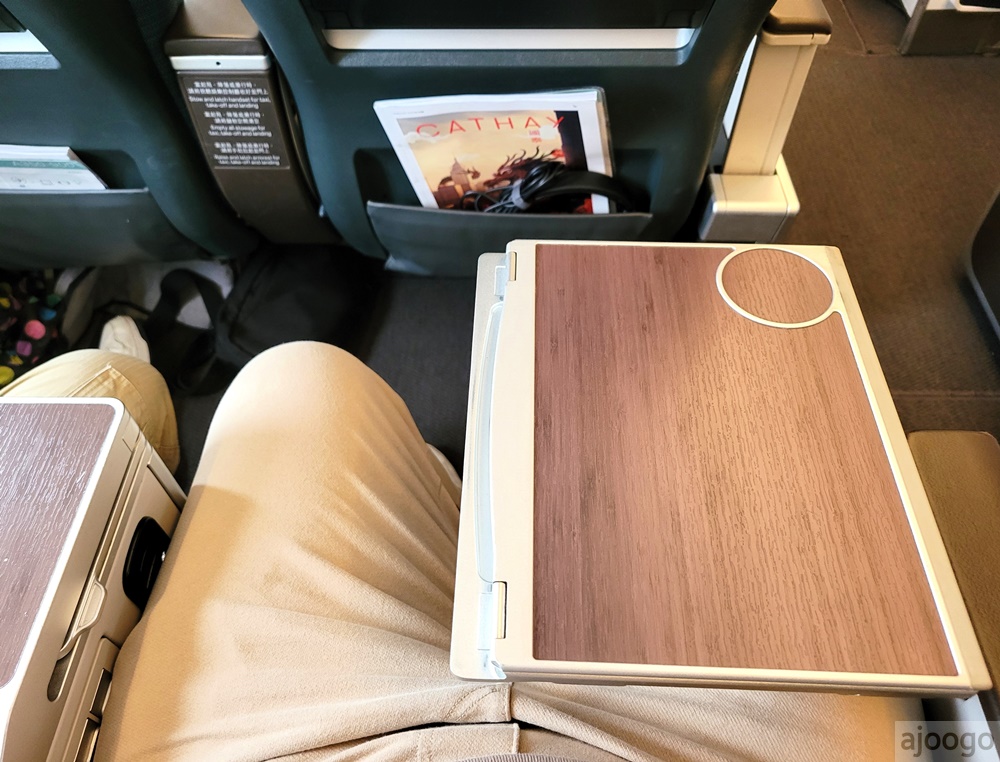 國泰航空 大阪KIX-香港HKG A350豪華經濟艙/特選經濟客艙 開箱CX503