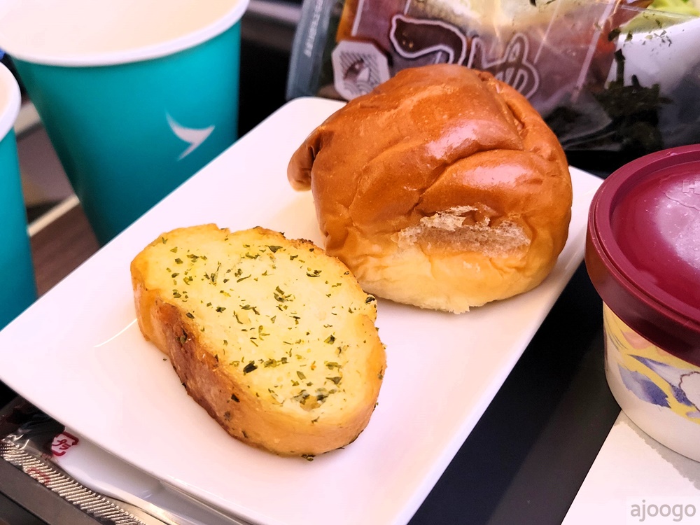 國泰航空 大阪KIX-香港HKG A350豪華經濟艙/特選經濟客艙 開箱CX503 國泰航空 大阪KIX-香港HKG A350豪華經濟艙/特選經濟客艙 開箱CX503