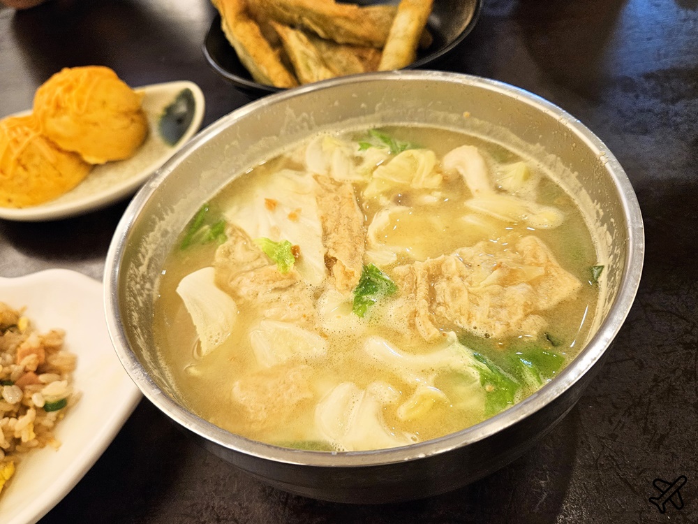 嘉義美食 香香素食 嘉義人推薦素食餐廳 有滷味、炸物與各種飯麵點