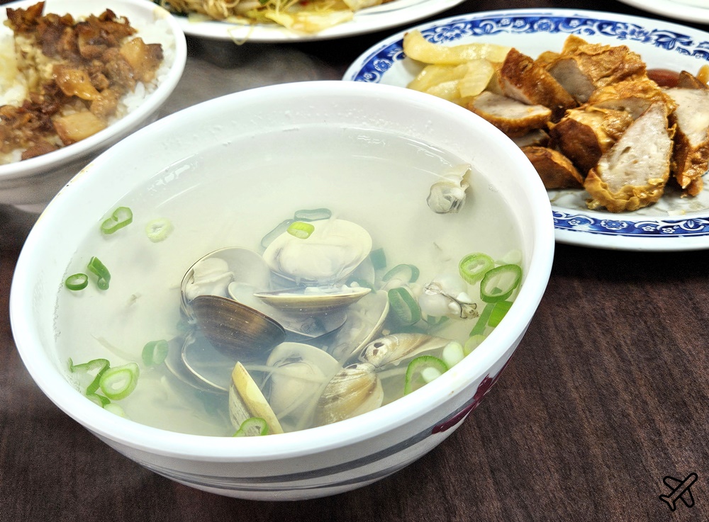 台中美食 好小子擔仔麵 菜單 熱炒與小吃店綜合體 煎豬肝、炒米粉好吃
