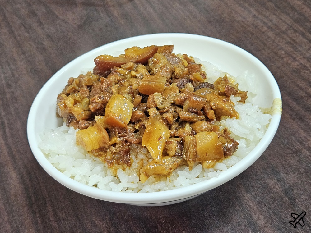 台中美食 好小子擔仔麵 菜單 熱炒與小吃店綜合體 煎豬肝、炒米粉好吃