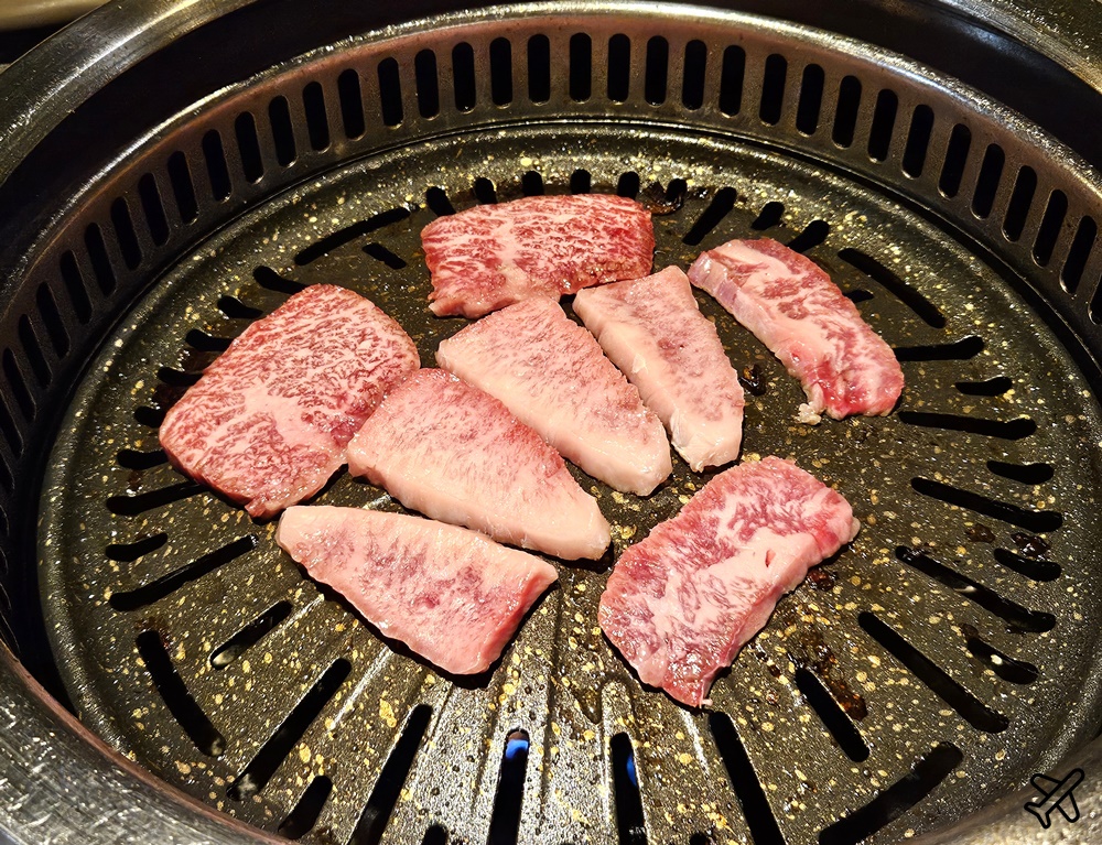 沖繩美食 琉苑 那霸國際通燒肉餐廳 石垣牛、和牛、阿古豬吃到飽 沖繩自由行推薦