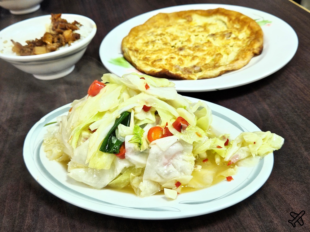 台中美食 好小子擔仔麵 菜單 熱炒與小吃店綜合體 煎豬肝、炒米粉好吃