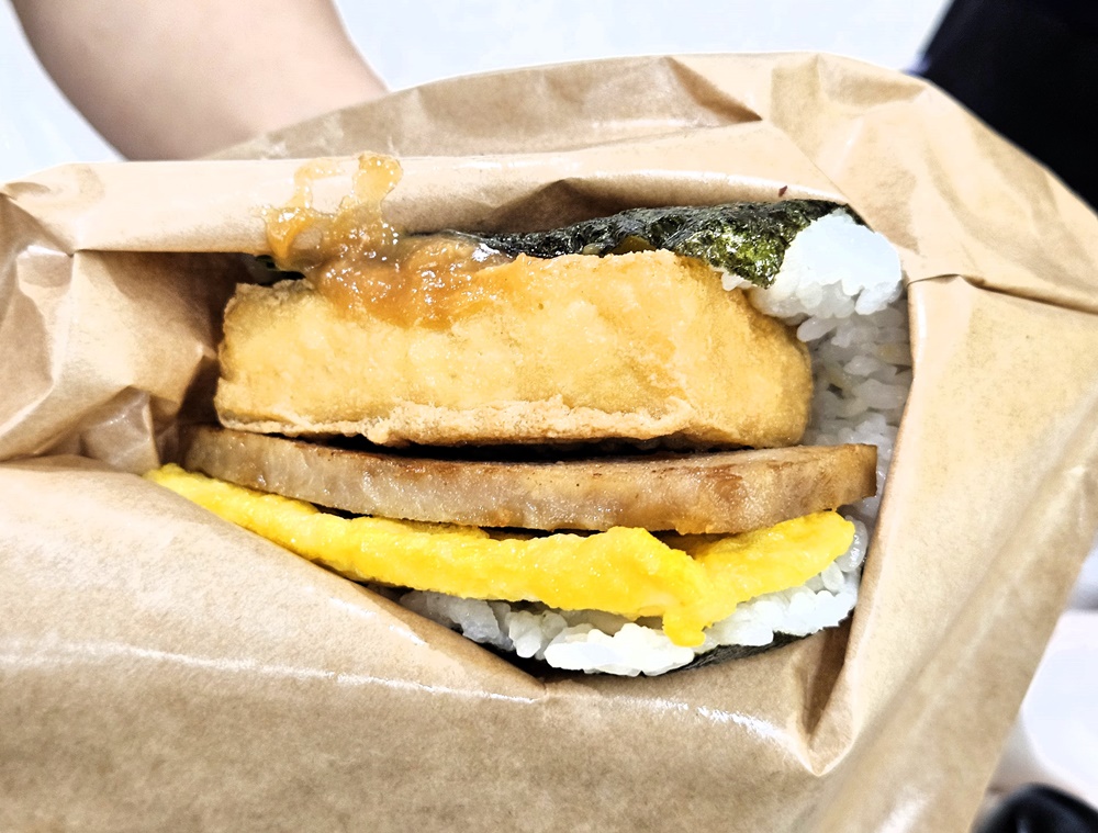 2026沖繩自由行 豬肉蛋飯糰 那霸機場店 沖繩美食