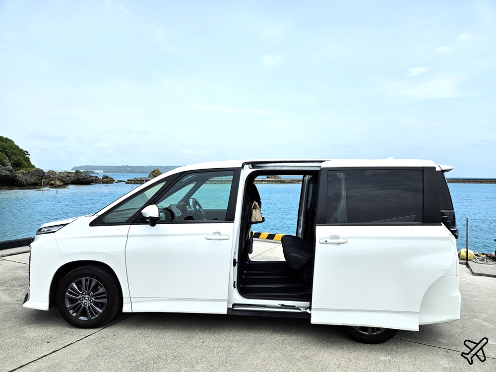 2026沖繩租車 TOYOTA VOXY 8人座 沖繩自由行 日本租車最方便