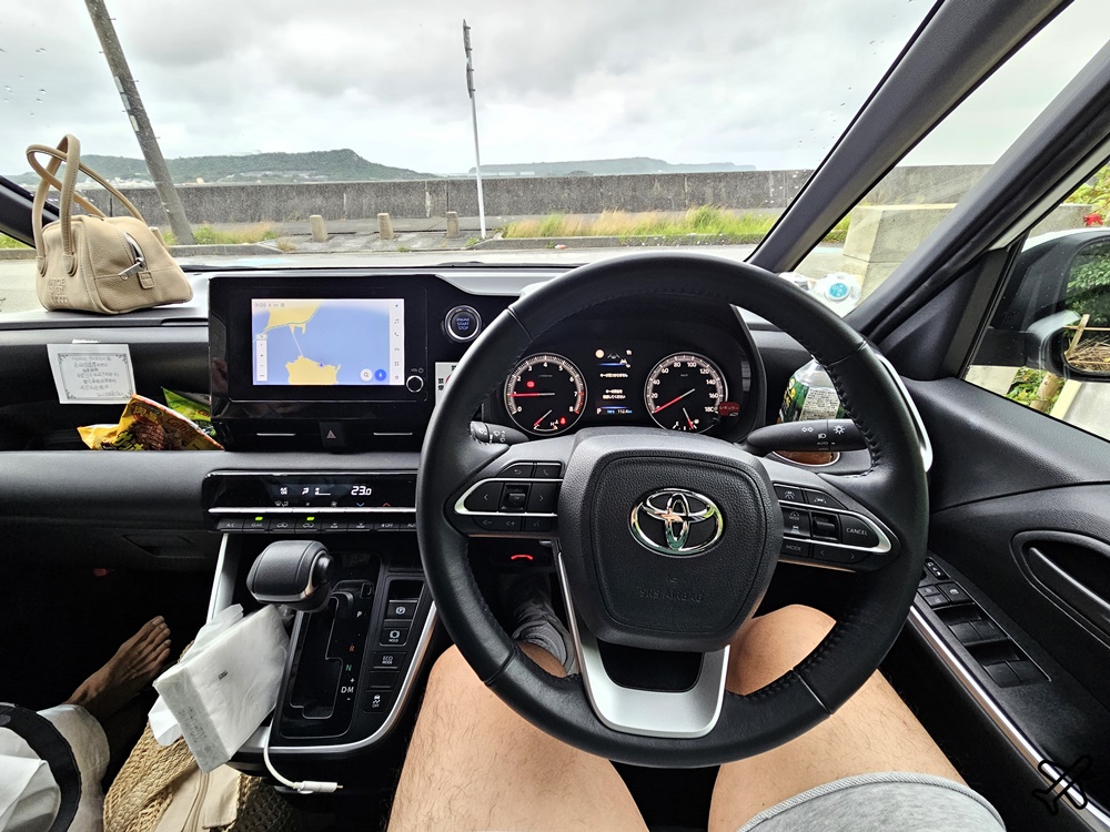 2026沖繩租車 TOYOTA VOXY 8人座 沖繩自由行 日本租車最方便
