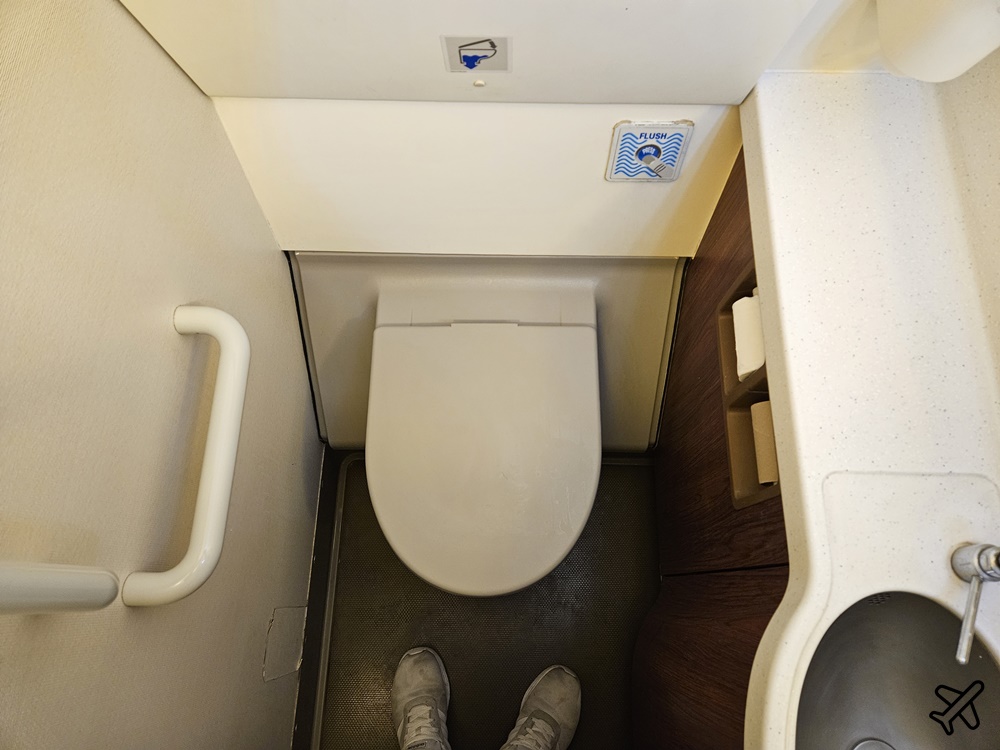 泰國航空 桃園TPE-曼谷BKK A320經濟艙飛機餐 開箱TG637、TG636