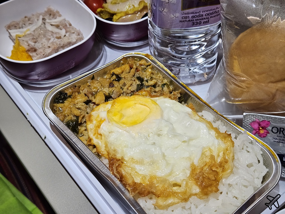 泰國航空 桃園TPE-曼谷BKK A320經濟艙飛機餐 開箱TG637、TG636