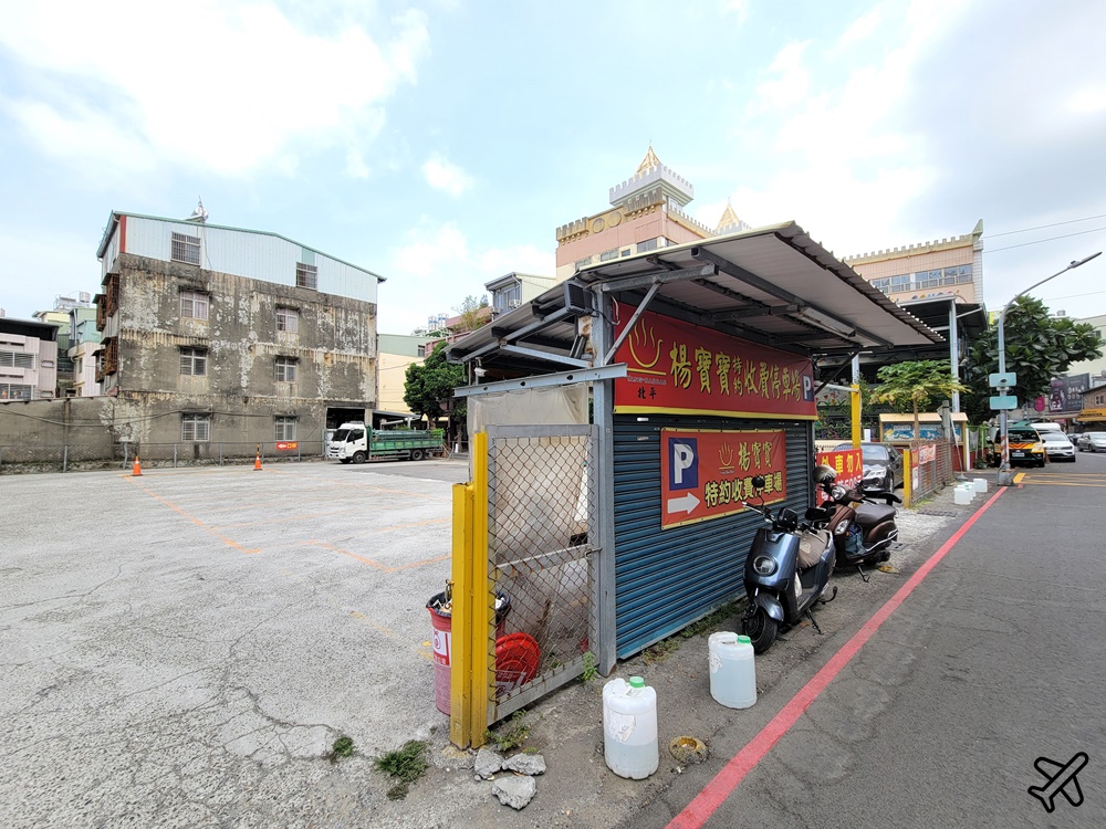 高雄美食 北平楊寶寶蒸餃總店 牛肉捲餅、豬肉蒸餃好吃 菜單、停車場