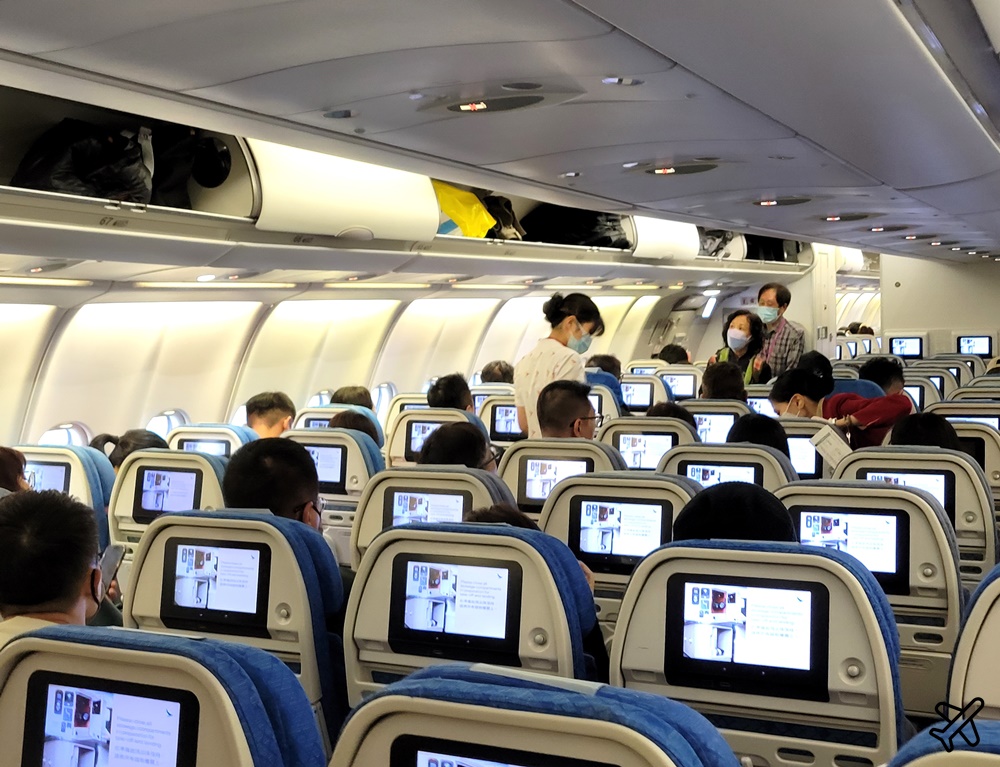 國泰航空評價 香港HKG-台北桃園TPE 經濟艙飛機餐 開箱CX402