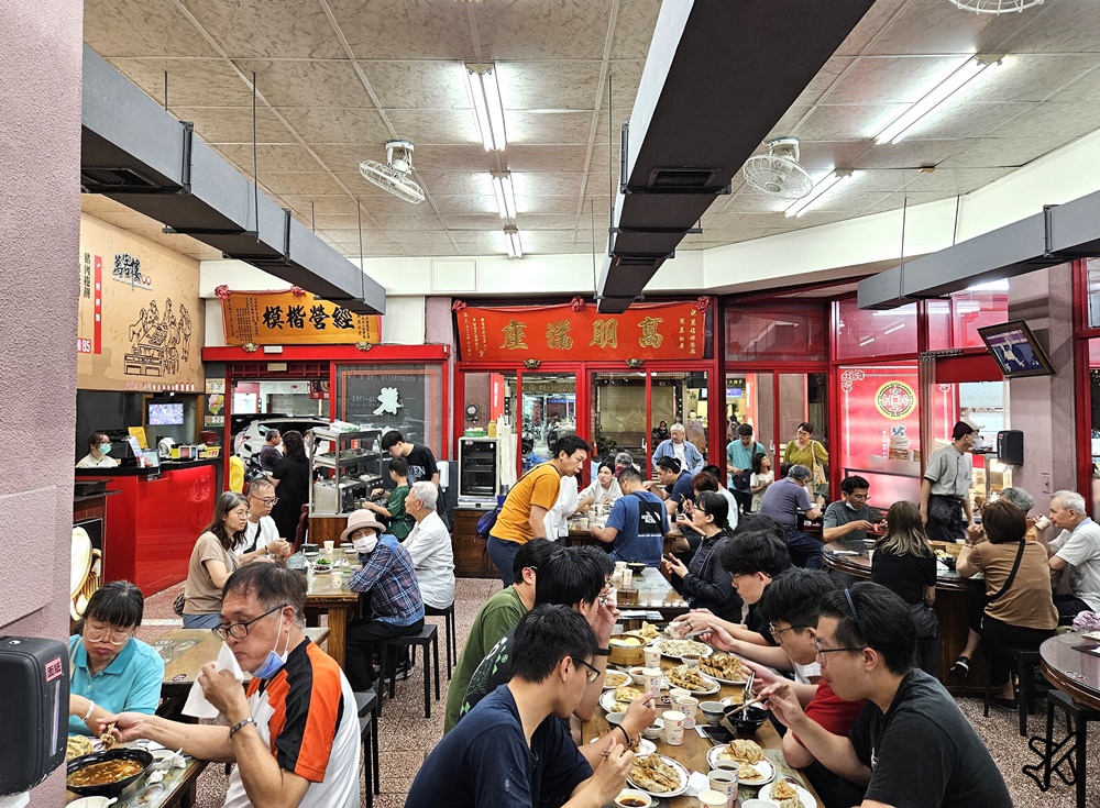 2026台南美食 萬客樓 北方麵食、港式點心專賣店 豆漿紅茶喝到飽