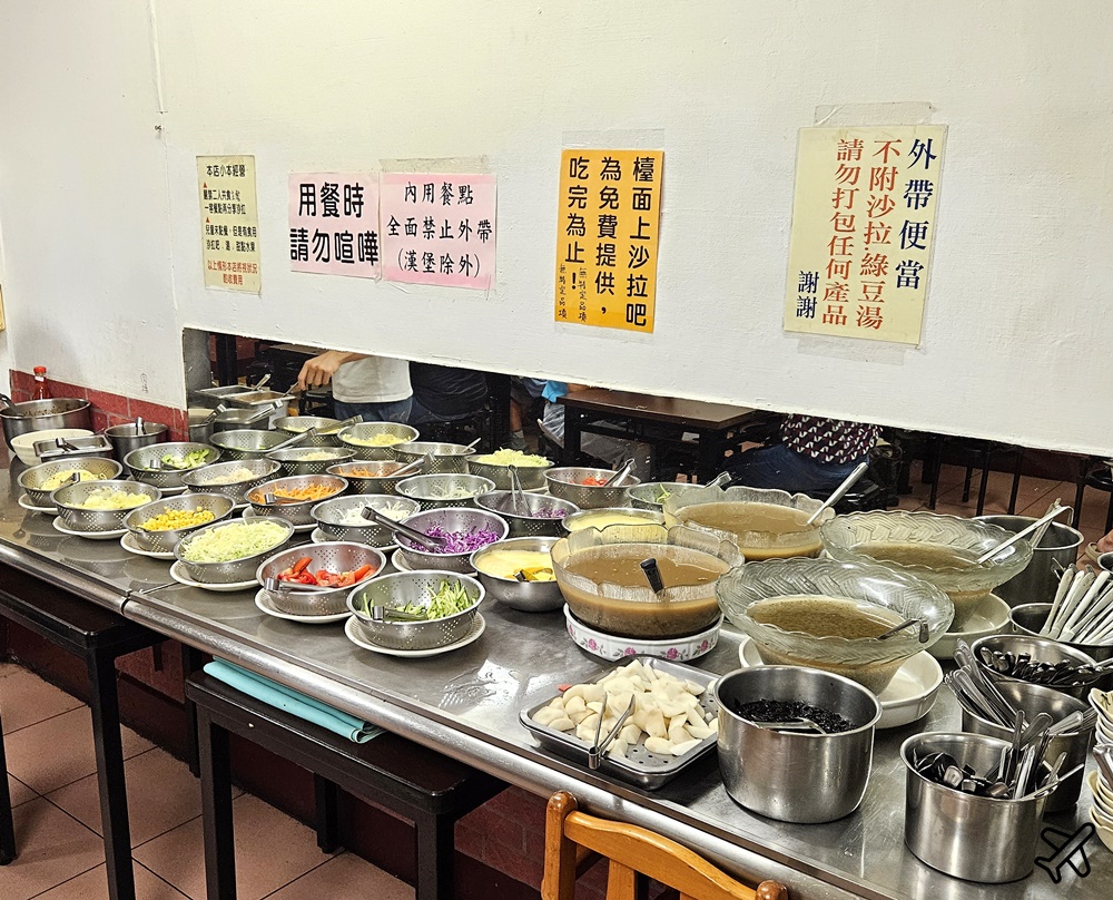 台南美食 豬排專賣店 超大漢堡 成大學生最愛
