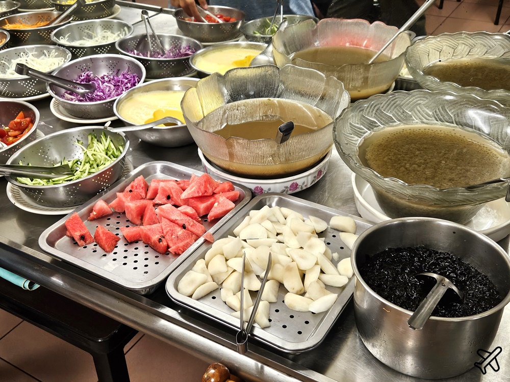 台南美食 豬排專賣店 超大漢堡 成大學生最愛