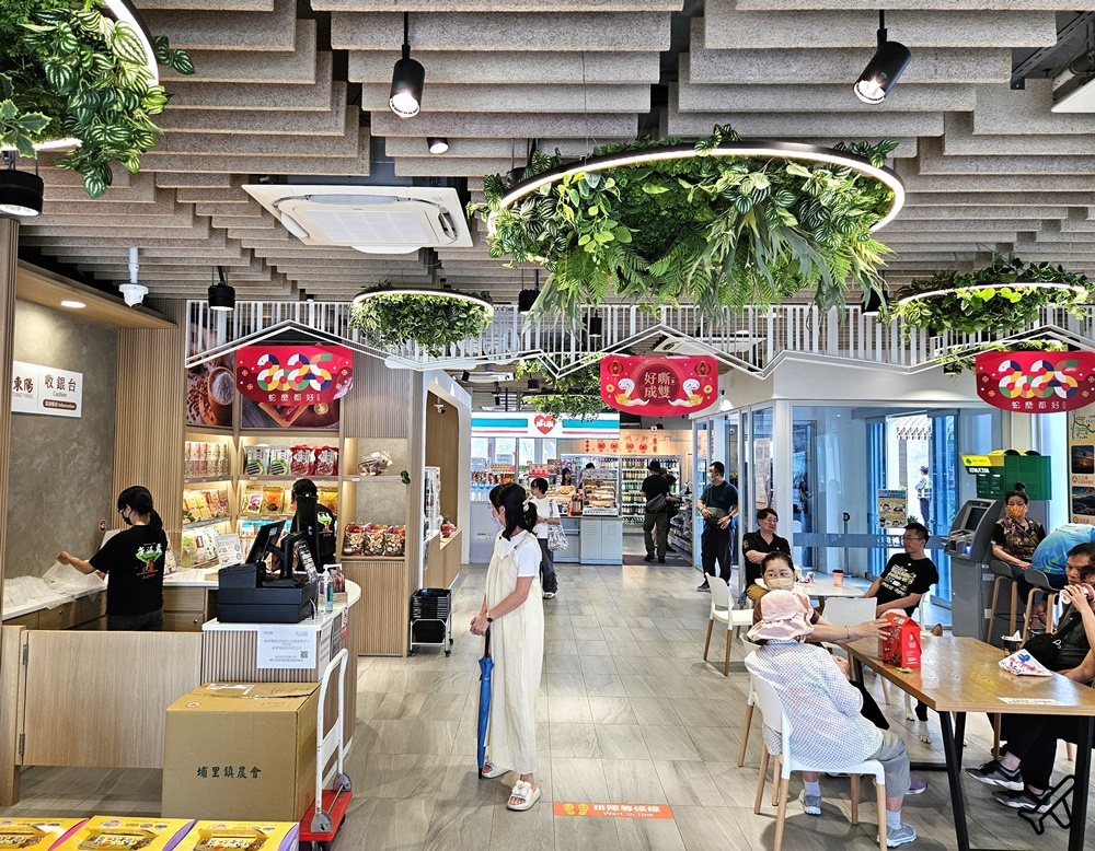 南投景點 東草屯休息站 國道6號唯一國道休息站