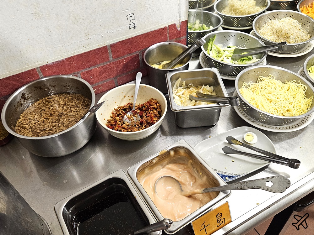 台南美食 豬排專賣店 超大漢堡 成大學生最愛
