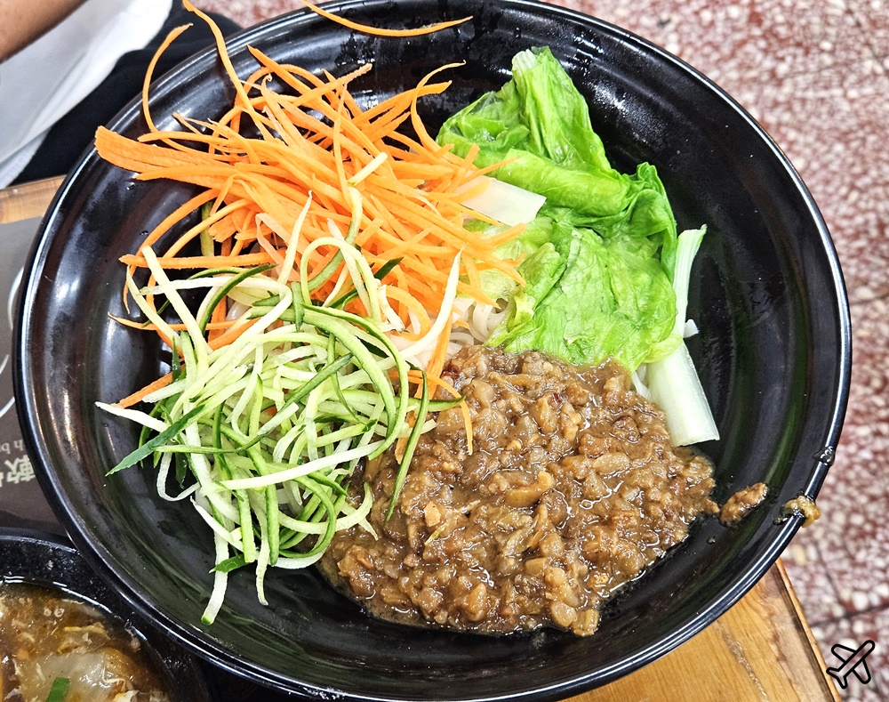 2026台南美食 萬客樓 北方麵食、港式點心專賣店 豆漿紅茶喝到飽