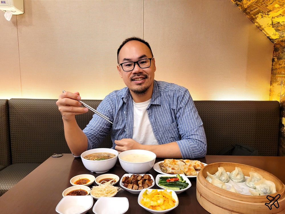 高雄美食 北平楊寶寶蒸餃總店 牛肉捲餅、豬肉蒸餃好吃 菜單、停車場
