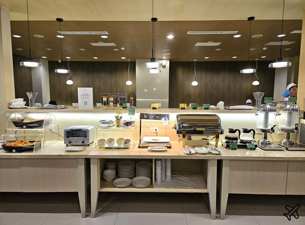 2026台南住宿 康橋商旅台南民生館 經濟雙人房、早餐、24小時咖啡吧、停車場 台南飯店推薦
