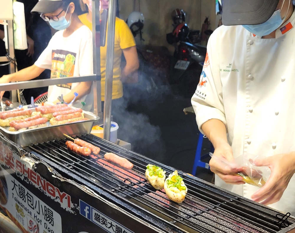 高雄美食 六合夜市 盛奕大腸包小腸 被認真對待的大腸包小腸