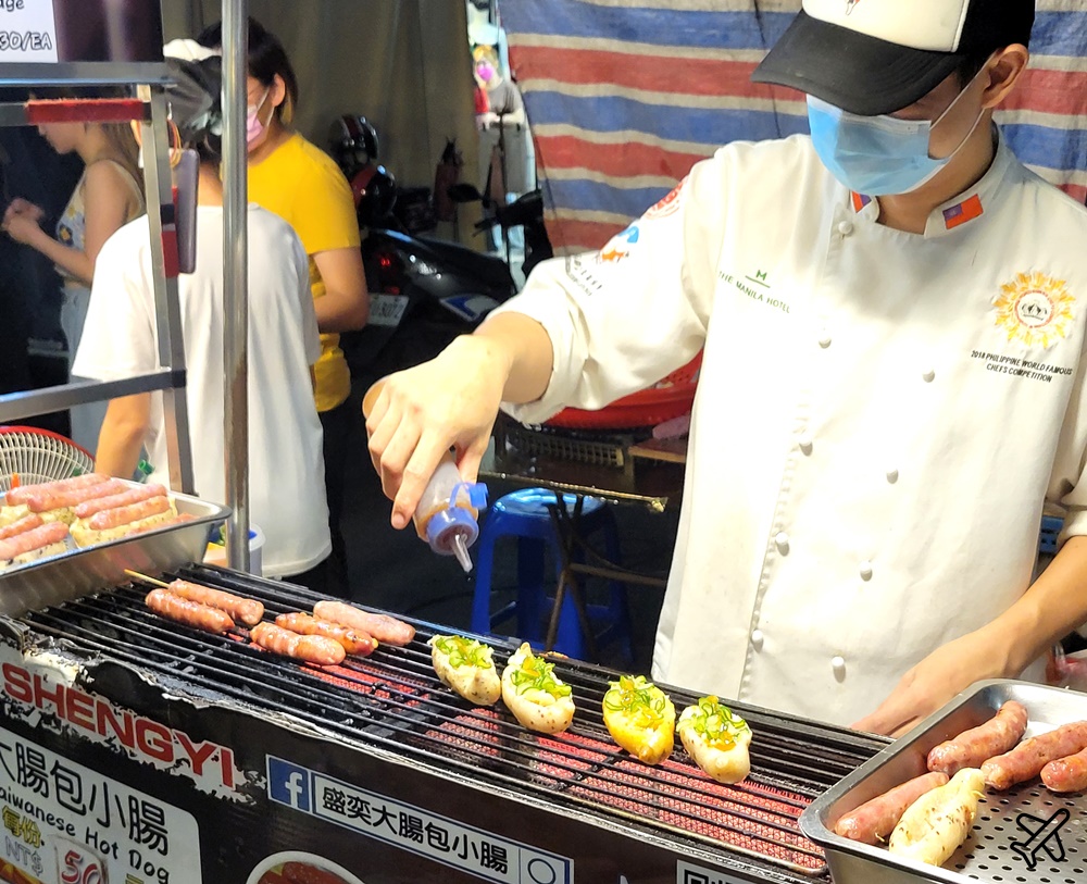 高雄美食 六合夜市 盛奕大腸包小腸 被認真對待的大腸包小腸
