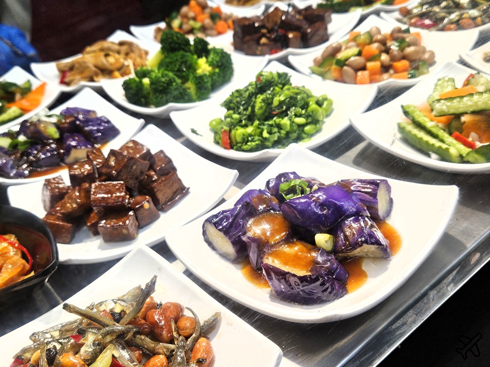即時熱門文章：2026台南美食 萬客樓 北方麵食、港式點心專賣店 豆漿紅茶喝到飽