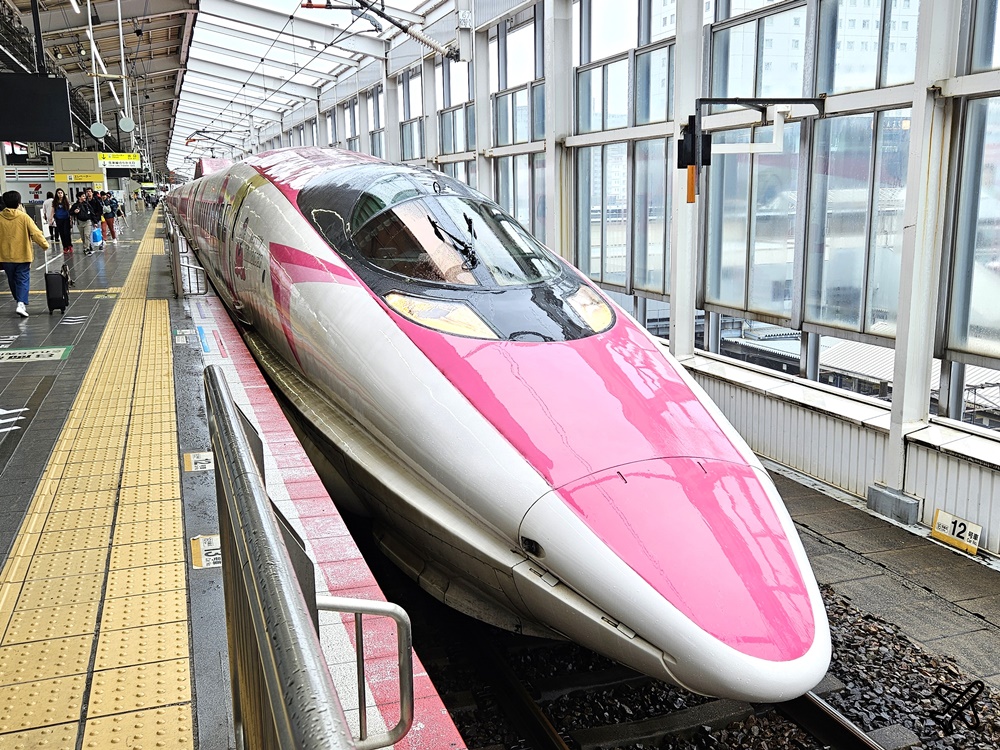 日本Hello Kitty新幹線 每日只有一班車 粉紅夢幻新幹線 JR Pass可搭