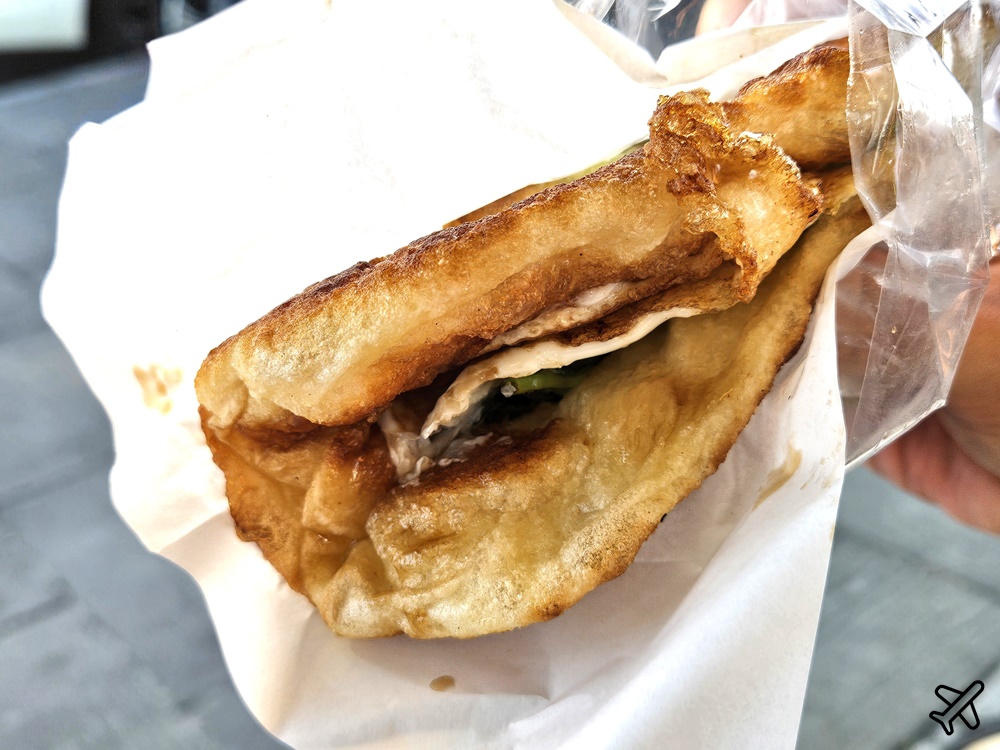 台東美食 黃記蔥油餅海邊店 九層塔系蔥油餅 台東海濱公園騎腳踏車順路吃蔥油餅