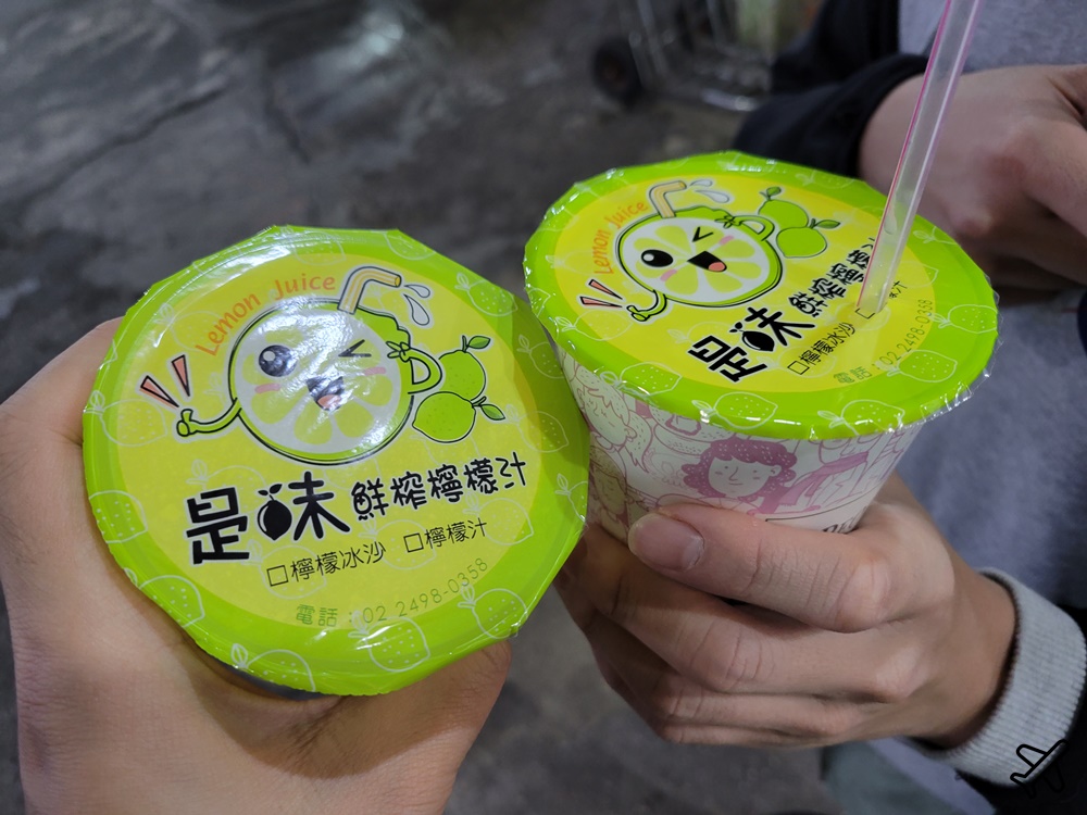 萬里美食 知味鄉玉米 基金公路的石頭玉米專門店