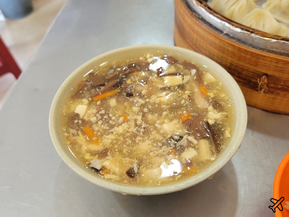 台北美食 社中街小籠包、油飯 士林美食 巷弄裡的小吃店