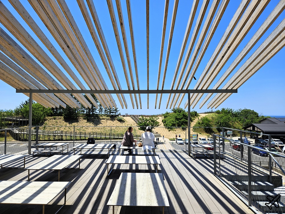 日本旅遊 鳥取景點 鳥取砂丘高濱咖啡廳 Takahama Cafe 隈研吾作品
